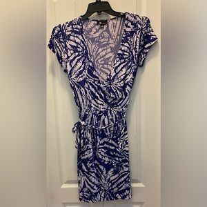 AB Studio Blue and White Patterned dress